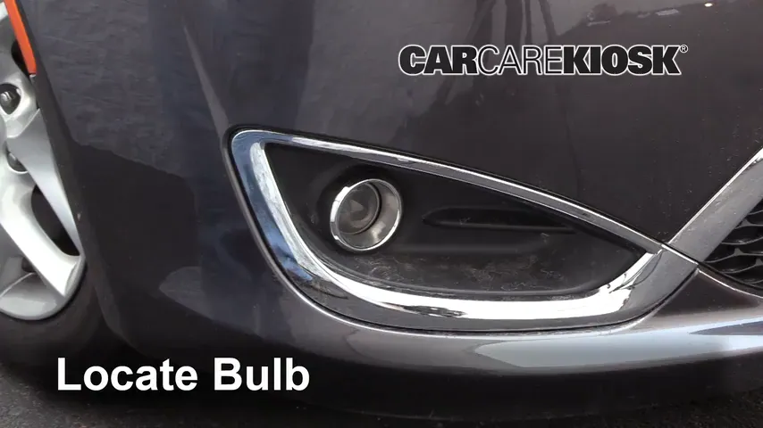 2017 Chrysler Pacifica Touring 3.6L V6 Lights Fog Light (replace bulb)